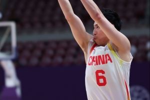 媒体人:我们的护筐能力确实有缺陷 这是一支攻强于守的中国男篮
