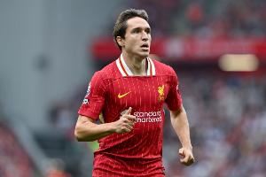 基耶萨谈未来:我希望留在利物浦,为赢得更多奖杯而战