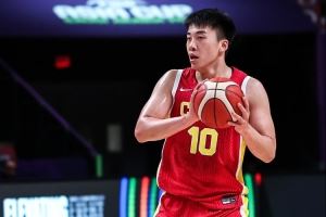 媒体人:中国队真咬牙顶住了 最后让靠身体吃饭的新西兰匹配不上