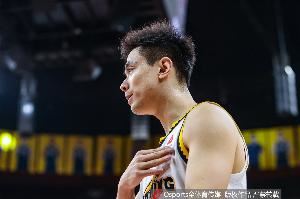 一人一城!媒体人:赵继伟和辽宁男篮即将完成长达4年的顶薪续约