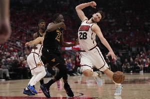 申京:从没有惧怕过与追梦对位 非要说的就是有点生气