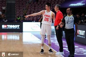 媒体人:保持体型是关键 中国男篮几位锋线球员一定得控制好犯规