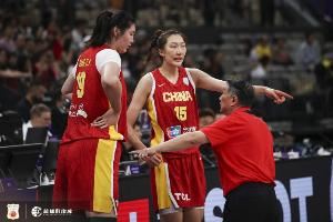 宫鲁鸣谈女篮三大中锋:未来离不开这三人 双塔是选择但不是唯一