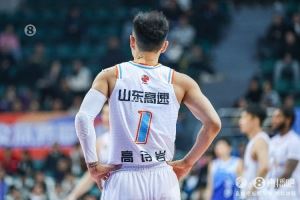 高诗岩:走上篮球之路是受父亲影响 伦哥每天加练&经常喊我一起练