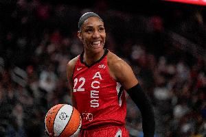 夸张!阿贾八年生涯四次MVP、三个总冠军、两个FMVP、三个DPOY