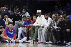 76人赛季前瞻:捏着NBA最烂的两份合同 费城在一片暗淡中再度启程