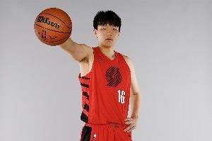文胖:中国球迷也没想到杨瀚森在第16顺位就被选中 他们也惊讶