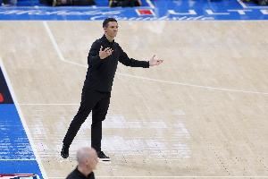 教练说我是篮球全才?杰伦威打趣:我还得去谷歌下这词啥意思