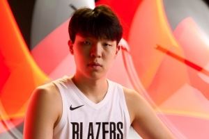  杨瀚森：夏普、卡马拉都是我的好兄弟 为他们拿到大合同感到开心