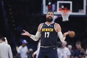  约老师最强替补！瓦兰丘纳斯半场4中4高效贡献8分1板1助