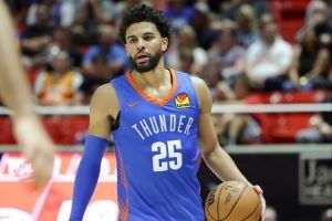 米切尔:今晚我们需很多人顶上来 我们在专注于球队成功上做得好