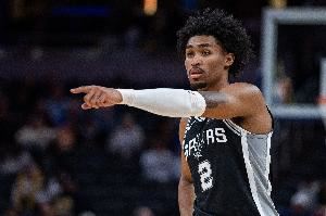 正负值+33最高!榜眼哈珀11中8贡献20分6板8助2断 末节独得7分