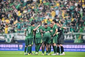 媒体人:国安球员自信心没有了,不光对自己没信心对队友也没有