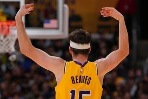 复仇!湖人上赛季首轮被森林狼淘汰 本赛季前五场两胜森林狼