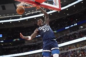  兰德尔：华子缺阵球队不能赢球问题出在防守而不是进攻