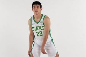  媒体人：林葳在同曦有无限开火权 但他在俄勒冈大学不具备这特权