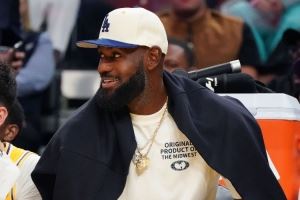  美网友：詹姆斯第23季只打23场？乔丹不会因任何原因缺阵&真GOAT