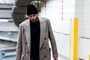 【今日NBA球员穿搭】 兰代尔大衣配冷帽 亚历山大一身黑色搭配