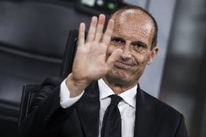  冈茨：阿莱格里在各方面都做得很出色，米兰只缺少一名强大中锋